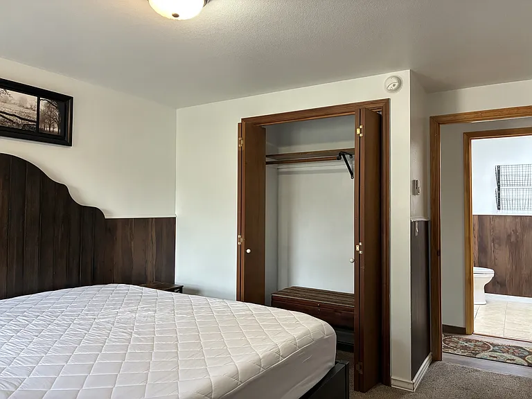 600 Mayfair Dr — Photo 10