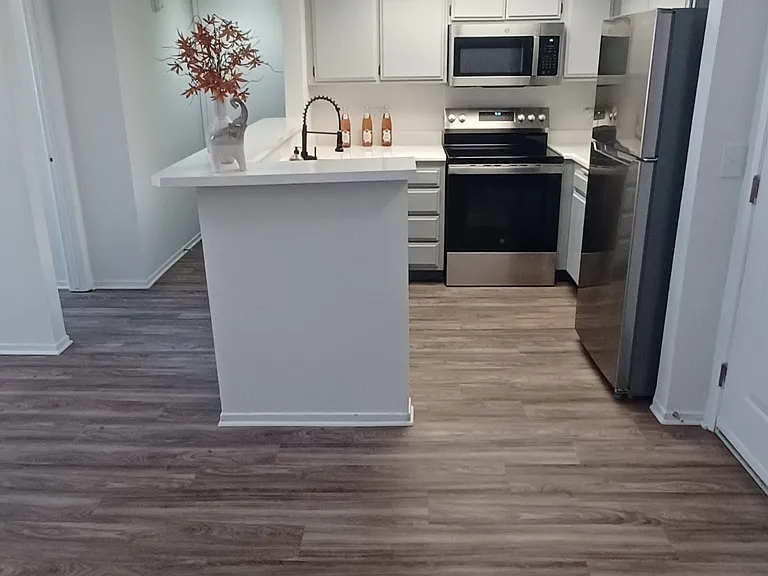 Windrose Place Pasadena — Photo 11
