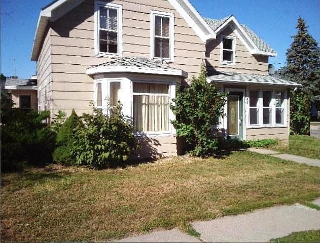 1st image of 45 2nd St NE