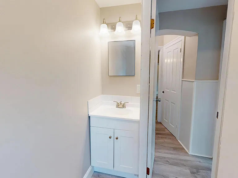 602 Arch St #B — Photo 20