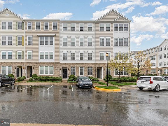 3rd image of 14813 Mason Creek Cir