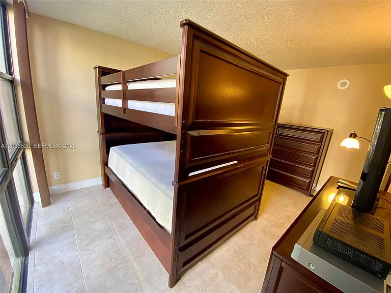 17011 N Bay Rd #304 — Photo 31