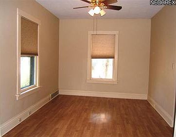 5th image of 1318 Park Row