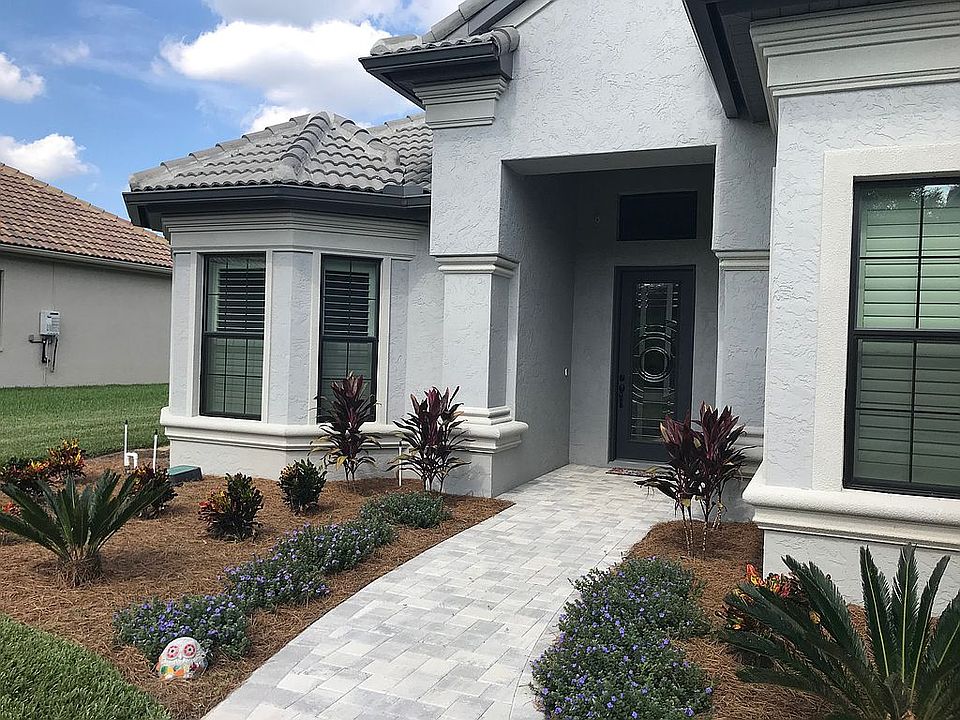 2nd image of 1375 N Eagle Ridge Path