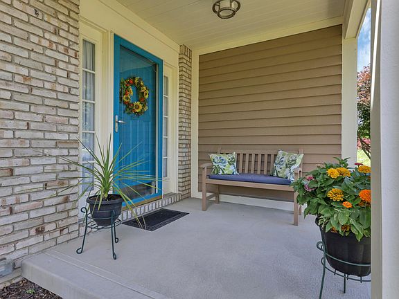 4th image of 12931 Oakmere Dr