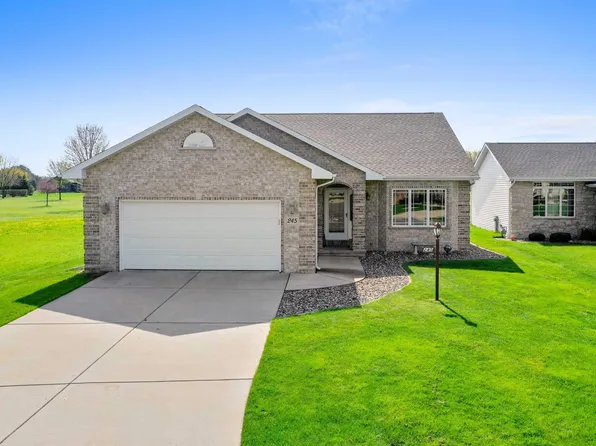 245 Theunis Dr, Wrightstown, WI 54180