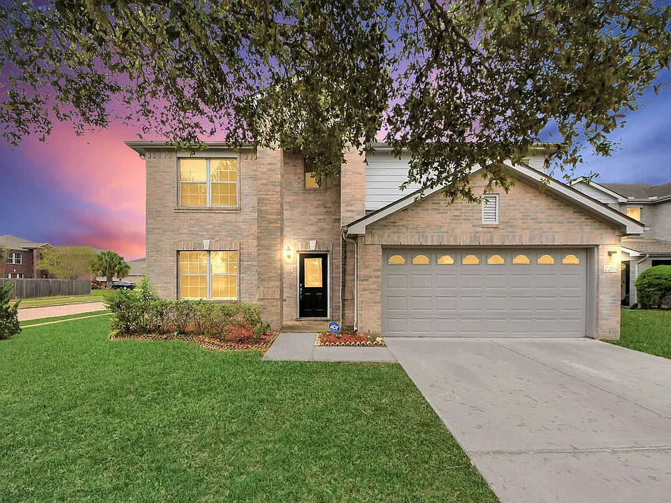 2203 Gable Hollow Ln