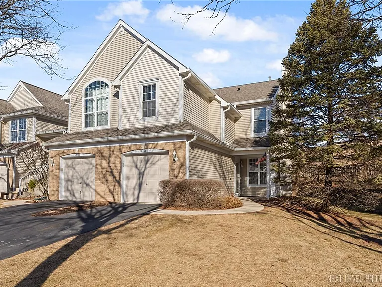 3044 Waters Edge Cir — Photo 1