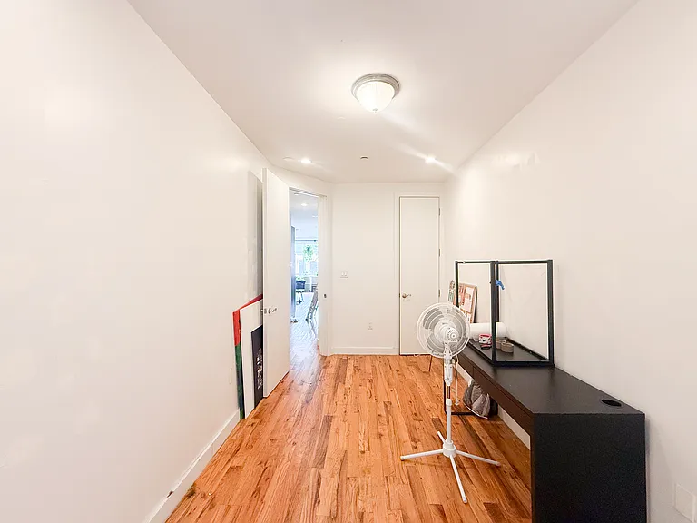 596 Quincy St #2 — Photo 9