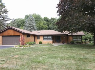 10953 S Westwood Dr, Palos Hills, IL 60465