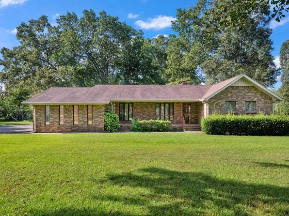 687 County Road 597, Hanceville, AL 35077