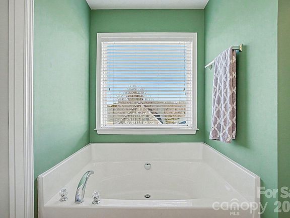 5th image of 7554 Coastal Way