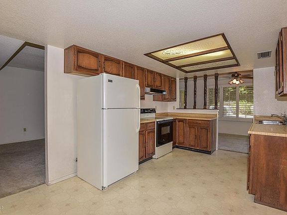4th image of 5810 W Sunnyslope Ln