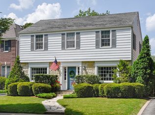 1930 Greenwood Ave, Wilmette, IL