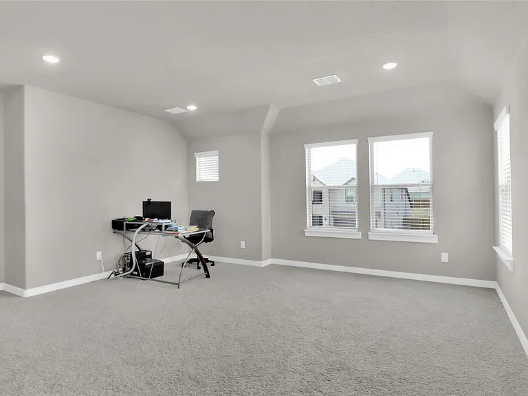 10604 Long Trail Dr — Photo 13