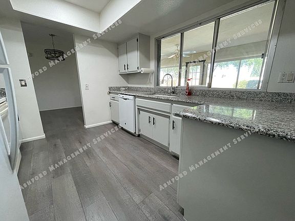 3rd image of 8307 N 47th Dr