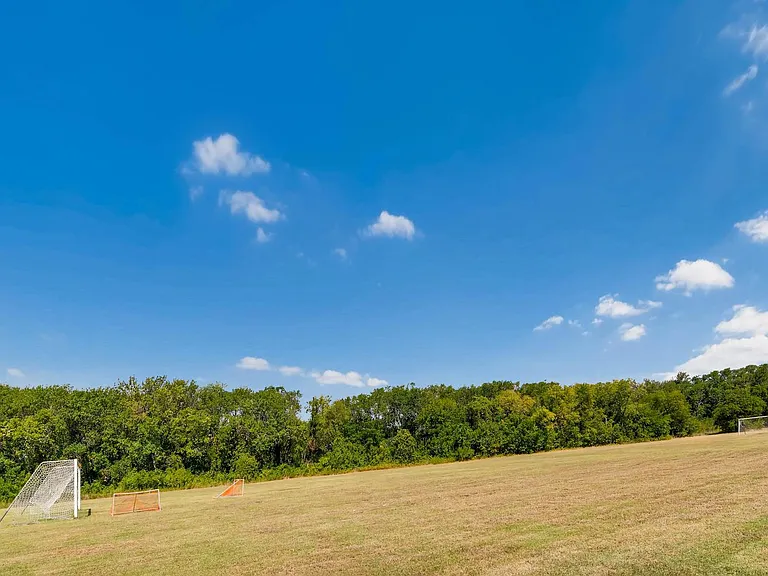 828 Niobrara River Dr — Photo 14