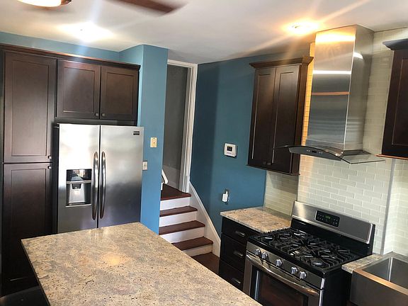 2nd image of 1088 Mount Pleasant Ave #1088