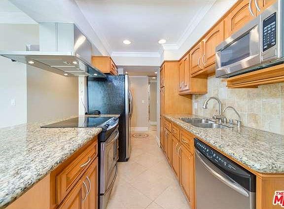 5th image of 1155 N La Cienega Blvd APT 505