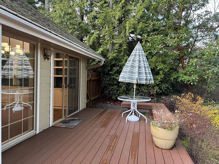 20780 Terasse Dr NW — Photo 27