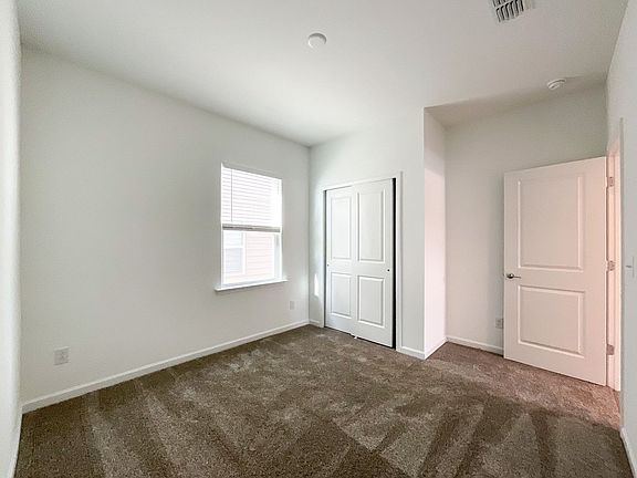 4th image of 11157 Godwit Ln