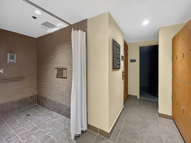 2681 N Flamingo Rd #902S — Photo 20