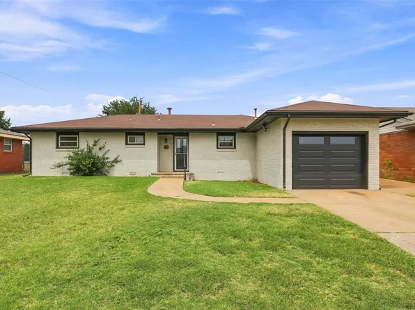 302 W Chisholm Dr, Kingfisher, OK 73750