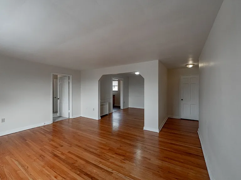 5540 5th Ave — Photo 24