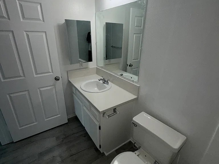 4434 Fulton Ave #205 — Photo 7