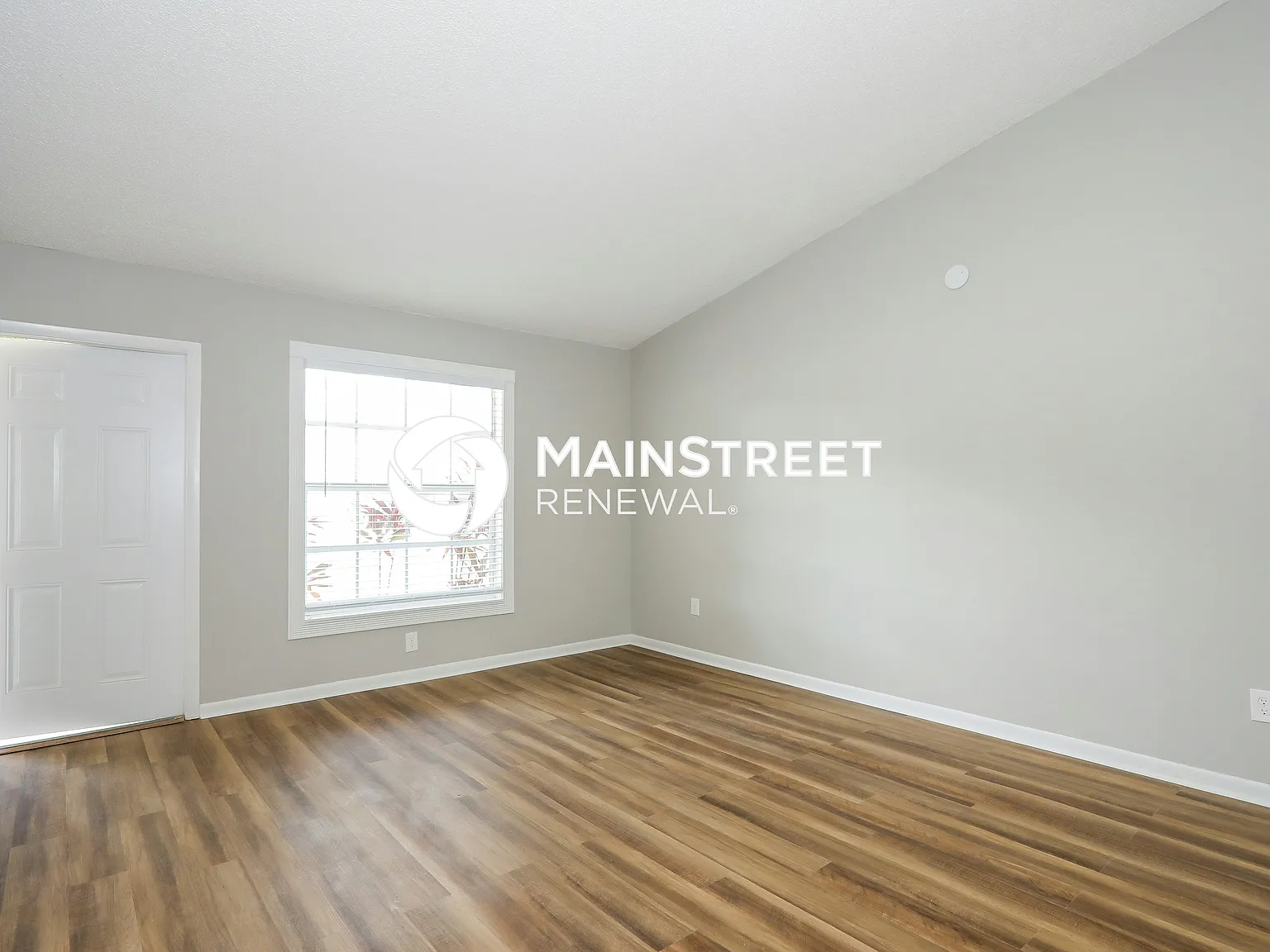 7954 Blackwood Ln — Photo 4
