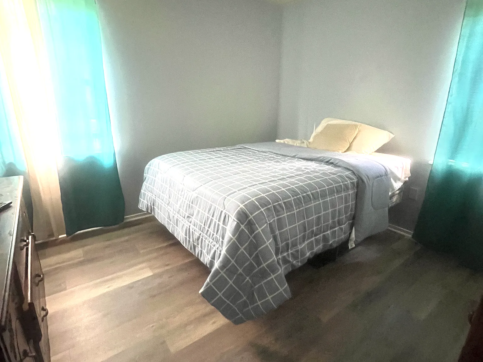 3 bed, 1.5 bath, 1195 sqft, $925 — Photo 3