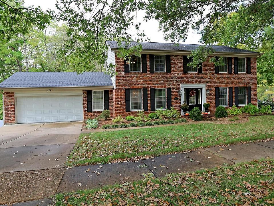 1st image of 14959 Lake Manor Ct