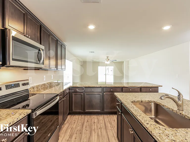 3446 Colfax Ln — Photo 4