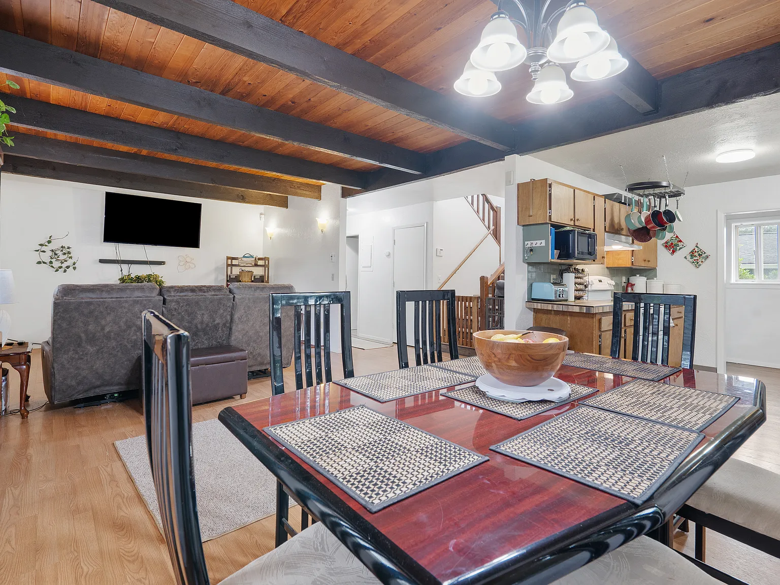 3 bed, 1672 sqft, $2,700 — Photo 3