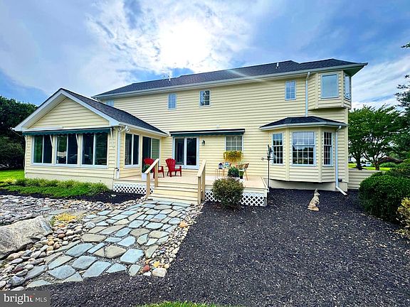 4th image of 116 Prospect Bay Dr W