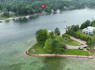 2974 M 66 N, Charlevoix, MI 49720