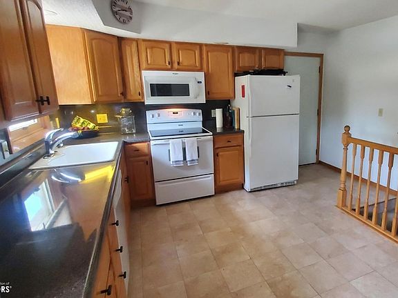 3rd image of 1206 Denison St