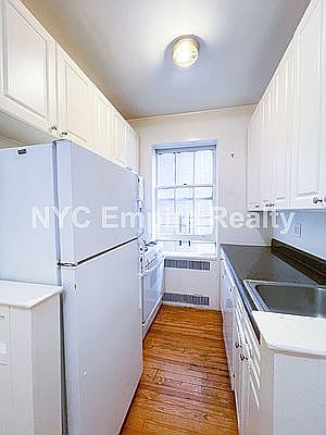 5th image of 66 W 88th St APT 3G
