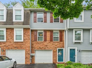 226 Green Ct, Pittsburgh, PA 15234