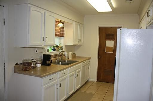 5th image of 2506 Savannah Ct