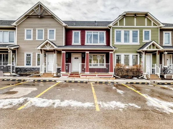 176 Cascades Pass, Chestermere, AB T1X 0K8