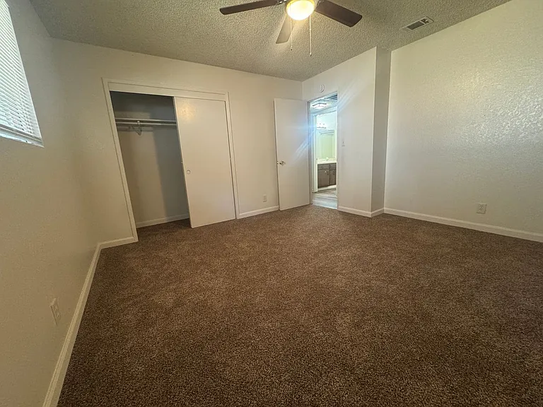 6690 Navajoa Ave — Photo 4