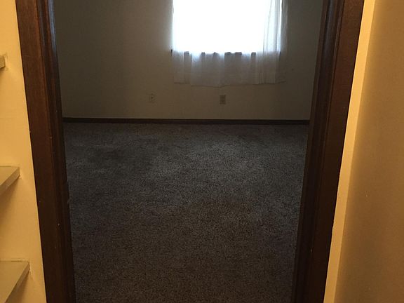 5th image of 822 E Ford St APT 304
