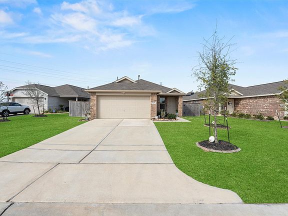 3rd image of 7207 Clover Chase Drive