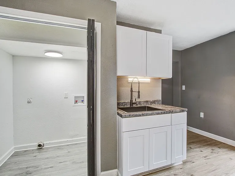 2307 S Fraser St — Photo 11