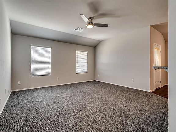 4th image of 5320 Nicole Dr
