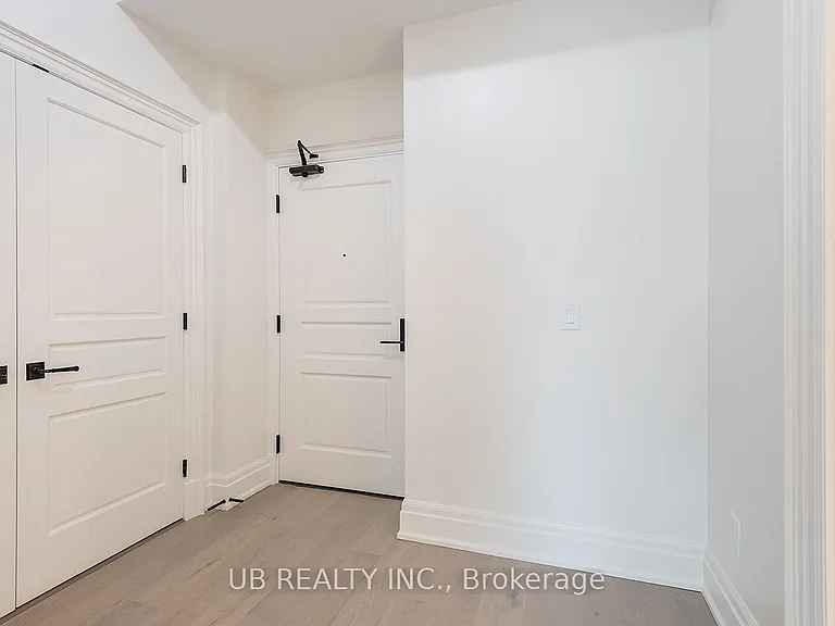 1451 Wellington St W #205 — Photo 9