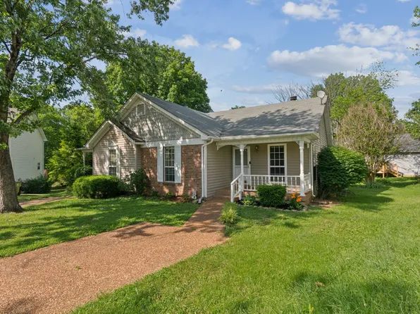 132 Champney Ct, Goodlettsville, TN 37072