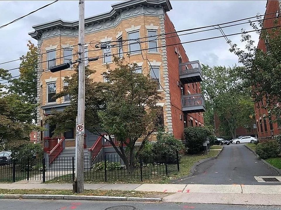5658 Atwood St Hartford, CT Zillow Apartments for Rent in Hartford