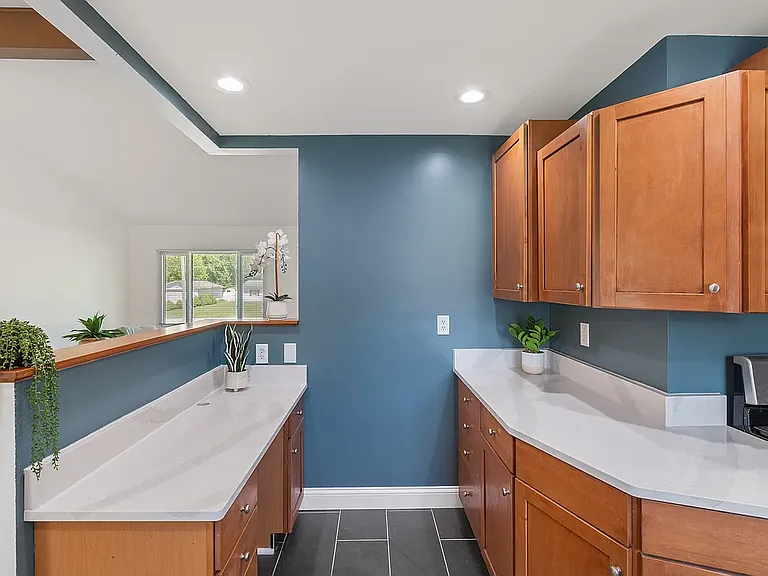 2050 Byron Dr — Photo 16